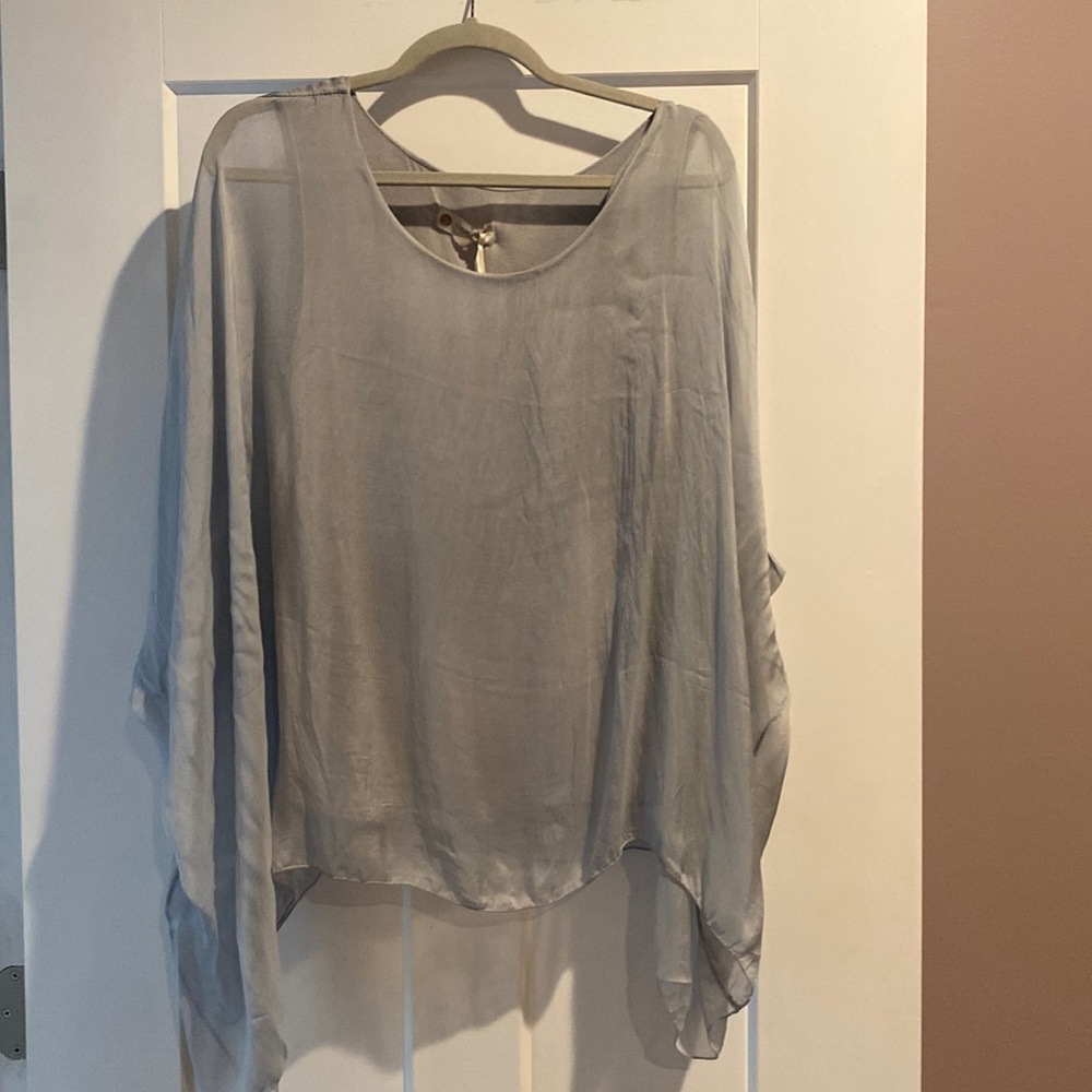 Cobblestone Living Martina Blouse. Grey. OSFA